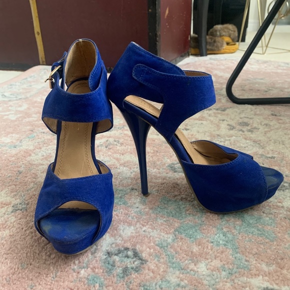 Blue suede Shoes - Picture 1 of 4